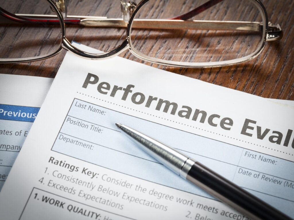 How to Conduct Performance Reviews